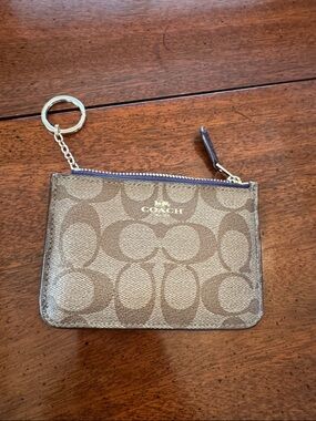 Coach Signature Canvas Zip Card Pouch with Keyring - Brown/Tan